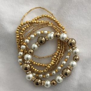 Gold and pearl stretch bead bracelets